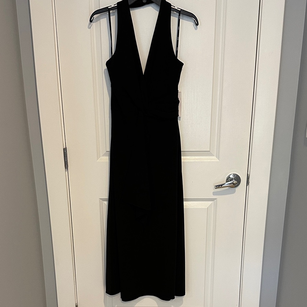 Elegant Black Backless Evening Dress
